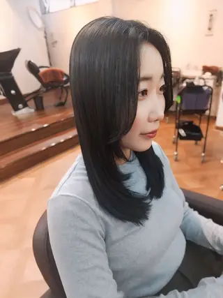 カラー 久村 奈菜のヘアスタイル