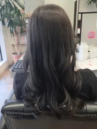 ロング カラー 関口 友菜のヘアスタイル