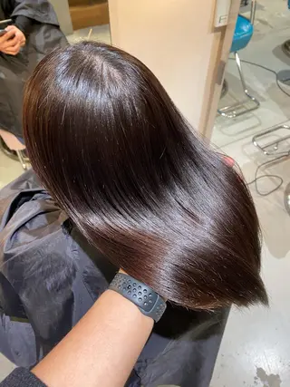 セミロング 必ず笑顔で帰っていた だきます！安田祐貴のヘアスタイル