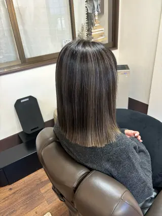 ミディアム 池岡 洋子のヘアスタイル