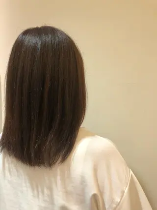 ミディアム 阪上 沙織のヘアスタイル