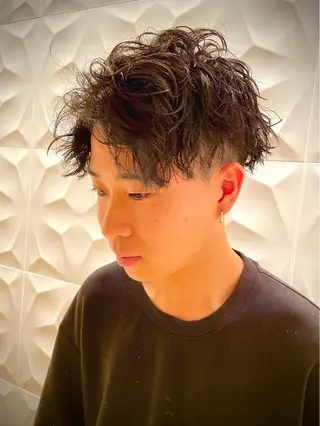 ミディアム メンズ 藤原 航のヘアスタイル