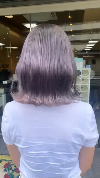 ミディアム カラー パーマ ヘアアレンジ ネイル マツエク・マツパ 川上 麻梨阿のヘアスタイル