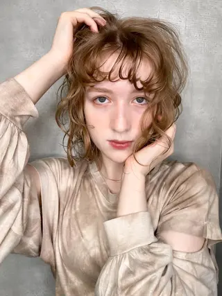 ミディアム カラー 栗本 博史のヘアスタイル