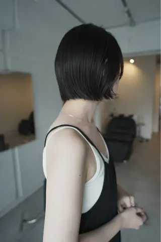 ショート 中目黒ブリーチカラー ボブ橋本青輝のヘアスタイル