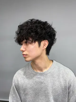 パーマ メンズ 新谷 結菜のヘアスタイル