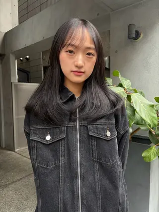 セミロング カラー 髙橋 紗奈のヘアスタイル