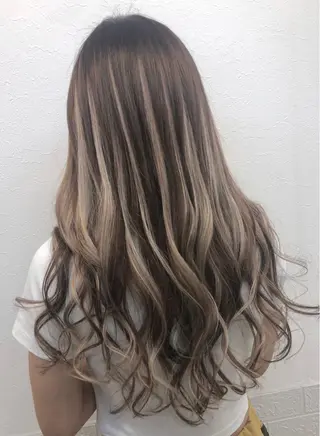 カラー ダブルスキルエクステ /羽エクステ白石宇由のヘアスタイル