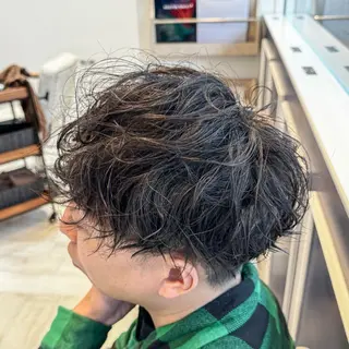 ショート パーマ メンズ 吉田 新平のヘアスタイル