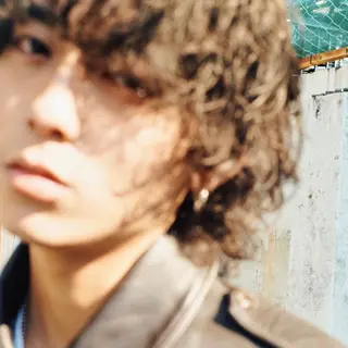 ミディアム パーマ メンズ センターパート／マッ シュ／パーマ　あさみのヘアスタイル