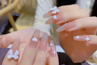 ネイル はぴねす所属・横浜 美夢のネイルデザイン