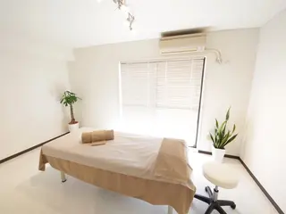 メンズ ビューティーサロン リノア心斎橋店のエステ・リラクイメージ