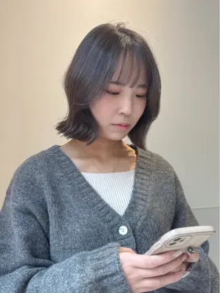 ショート カラー パーマ ヘアアレンジ メンズ 切りっぱなしヘアボブ ミディアムヘアRYOのヘアスタイル