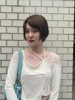 ショート カラー FERIA梅田 hana💫レイヤーのヘアスタイル