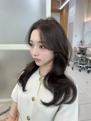 ロング oto🤍×美髪× ゆるふわレイヤーのヘアスタイル
