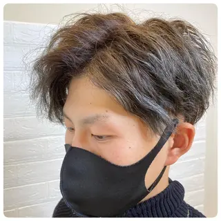 カラー パーマ メンズ レイヤー/艶カラー 奥野恭平のヘアスタイル