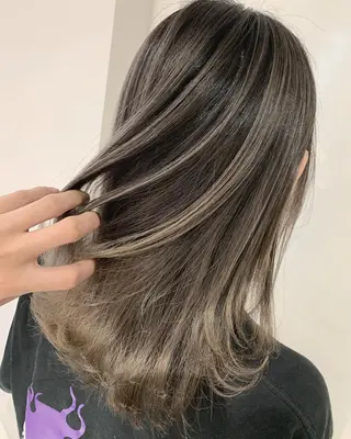 セミロング カラー ヘアアレンジ 阿部 圭悟のヘアスタイル