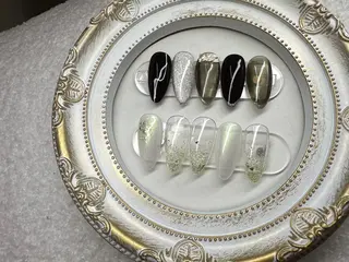 ネイル MIKIネイル YUKAのネイルデザイン