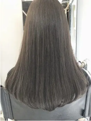 カラー ニッタルナ／縮毛矯正 ／半額以上のヘアスタイル