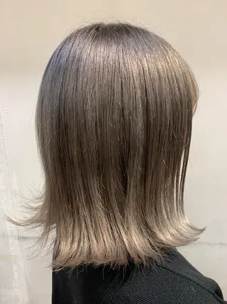 ミディアム カラー 山梨 慶斗のヘアスタイル