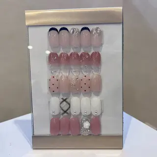 ネイル NAO🐰🎀 ちゅるん⌇パラジェルのネイルデザイン