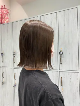ミディアム カラー 中川 茜里のヘアスタイル
