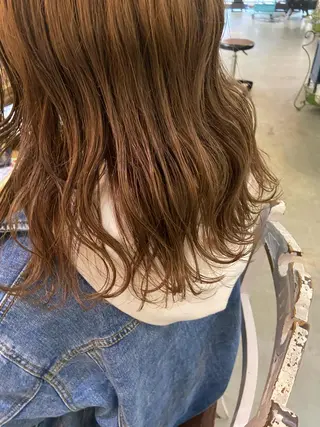 セミロング なつめ🐶ショート ベージュカラーのヘアスタイル