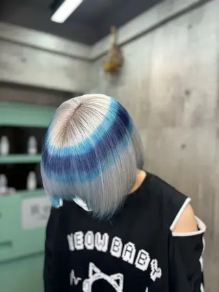 ショート ハイトーン/メンズ/ ウルフ特化   小松のヘアスタイル