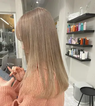 カラー セミロング ♡韓国ヘア♡ ブリーチ✨ハイトーンのヘアスタイル