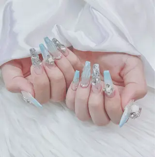 ネイル AKIKO ネイルサロンのネイルデザイン