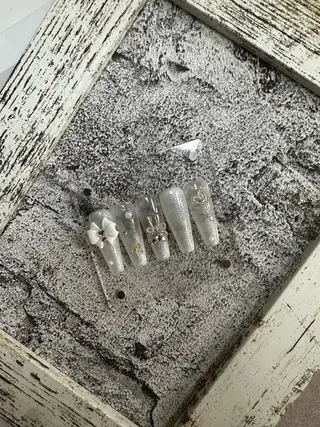 ネイル Mira Nail Studioのネイルデザイン