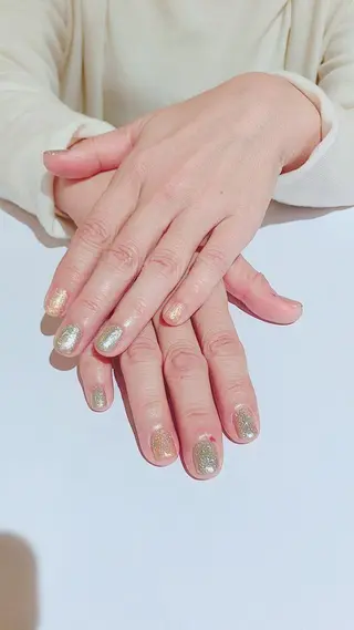 ネイル レイヤーカット 早崎太生のヘアスタイル