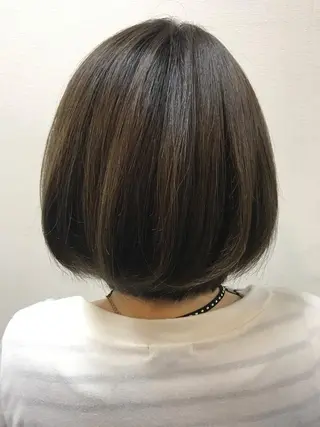 ショート カラー 吉森 満俊のヘアスタイル