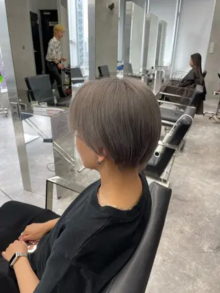 ショート カラー ヘアアレンジ 神戸三宮ダメージレス ブリーチ特化 麟太郎のヘアスタイル