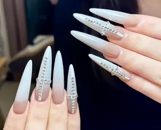 ネイル Pure&Rich Nailのネイルデザイン