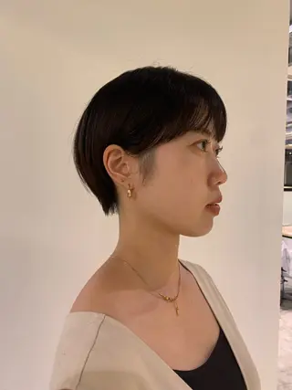 ショート 黒染め落とし ムラ修正　ハイトーンのヘアスタイル