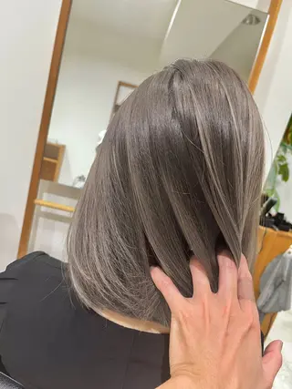 ショート hoNua. 栄/透明感カラーのヘアスタイル