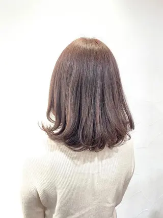 カラー 下池 紗加のヘアスタイル