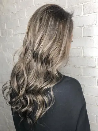 ロング カラー welring hair salonのヘアスタイル