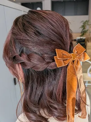 ヘアアレンジ ミディアム 古屋 美春のヘアスタイル