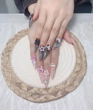 ネイル uu ネイルサロン関内🌼のネイルデザイン