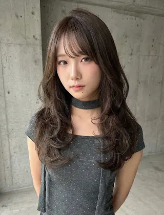 ロング piLLon 心斎橋のヘアスタイル