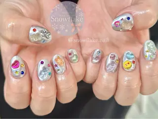 ネイル Snow flake 🫧YUKIのネイルデザイン