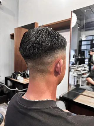 ショート カラー パーマ ヘアアレンジ メンズ キッズ ブリーチカラー🔥 パーマ【佐々木凌平】のヘアスタイル