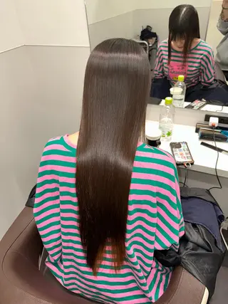 ロング 美髪特化✨ 伊織✨縮毛矯正✨のヘアスタイル