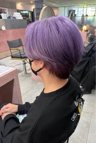 ショート 鈴木瑛里／ブロンド ベージュ／男女のヘアスタイル