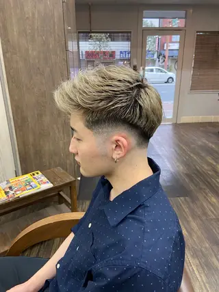 ショート カラー メンズ 仁和山 晃のヘアスタイル