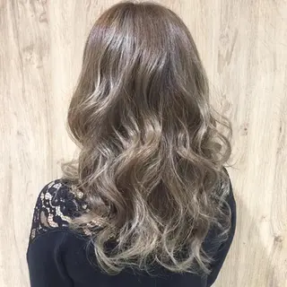 カラー 中林 由佳のヘアスタイル