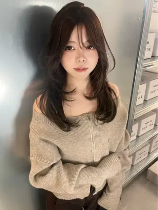 ロング カラー nanase / レイヤーカットのヘアスタイル