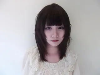 ミディアム AIRA/ブリーチ ‪/透明感カラーのヘアスタイル